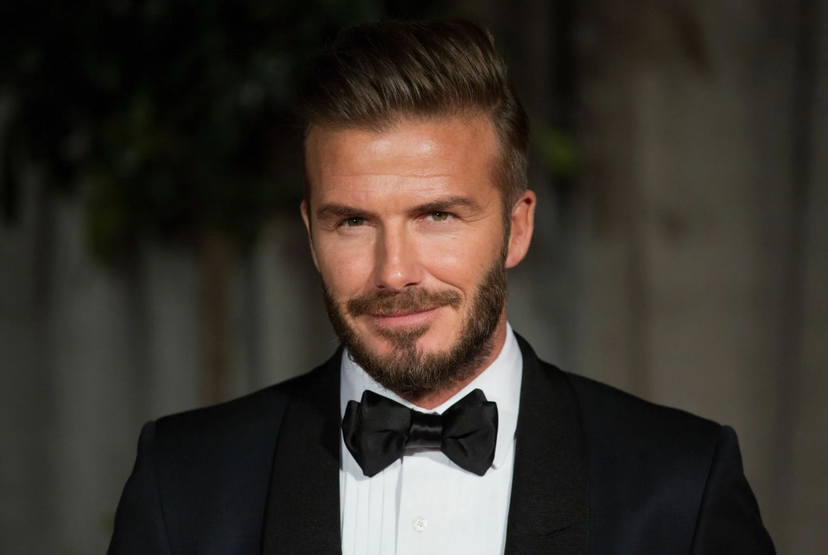 David Beckham və Riyad Mahrezin üslublarının müqayisəsi